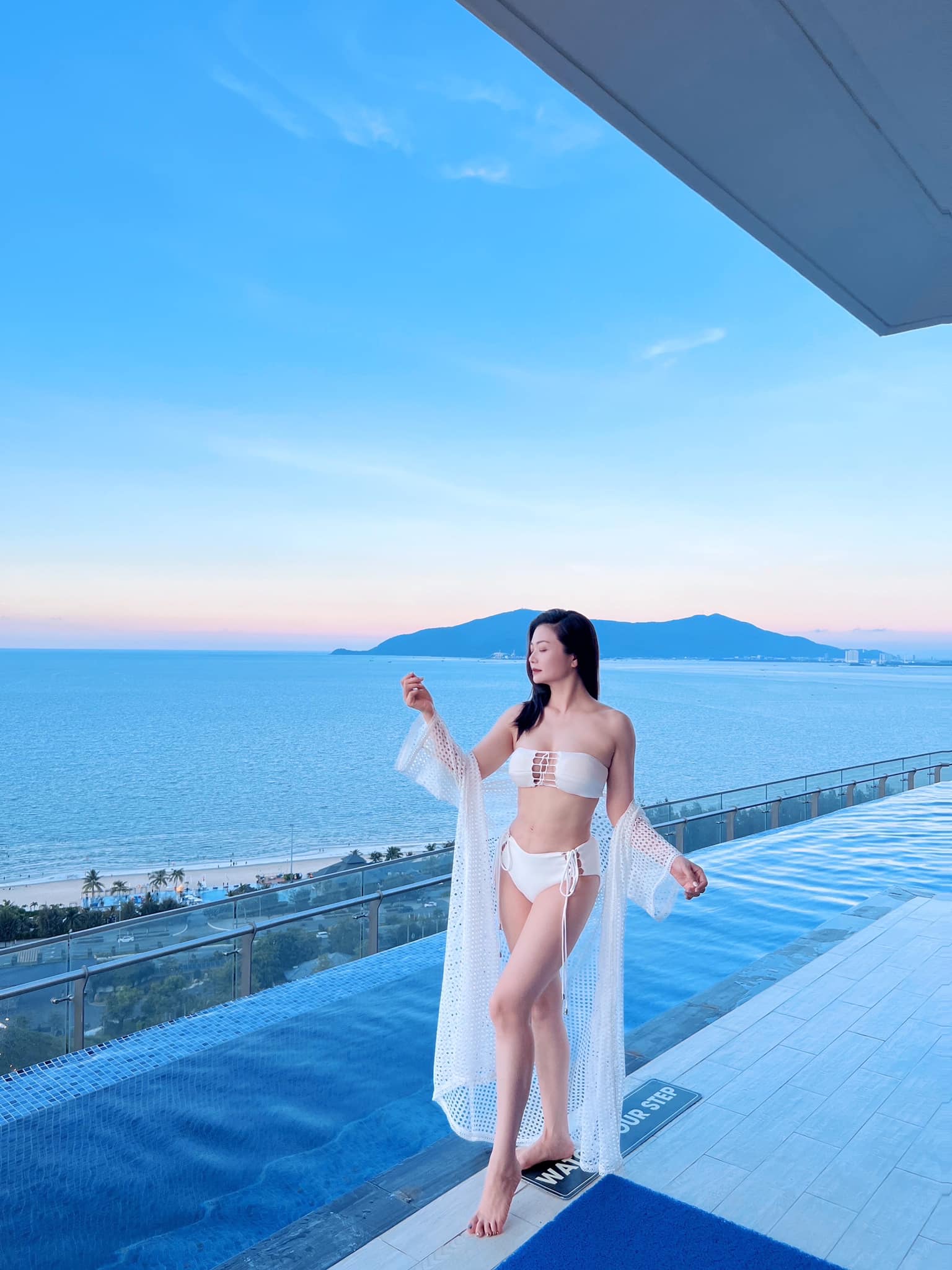 Nữ diễn viên 'Phía trước là bầu trời' gây bất ngờ khi diện bikini táo bạo- Ảnh 1. Nữ diễn viên 'Phía trước là bầu trời' gây bất ngờ khi diện bikini táo bạo- Ảnh 1.