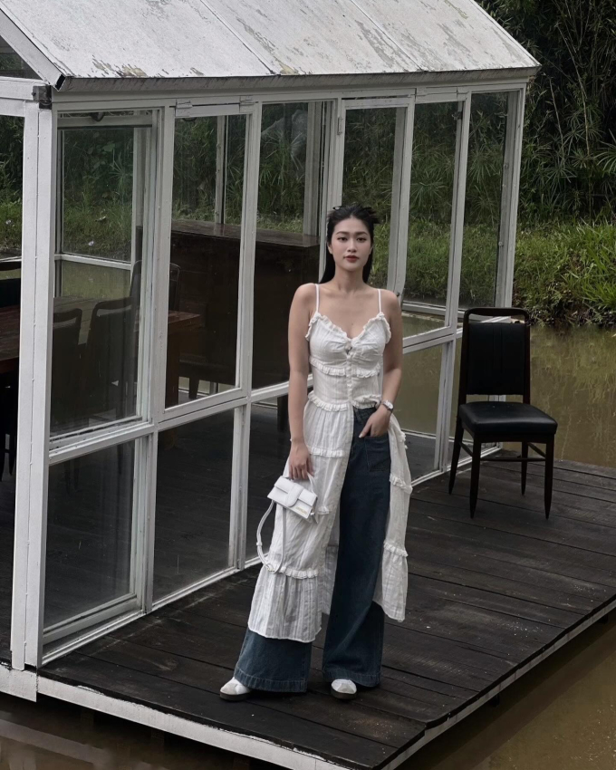 Miss Grand Vietnam gây bão mạng năm 2022: Hiện tại thăng hạng về cả nhan sắc lẫn phong cách - Ảnh 8. Miss Grand Vietnam gây bão mạng năm 2022: Hiện tại thăng hạng về cả nhan sắc lẫn phong cách - Ảnh 8.